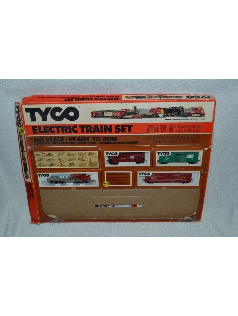 RARE Tyco HO scale electric train set no.7653 H-09-4 with extra life like Loco.